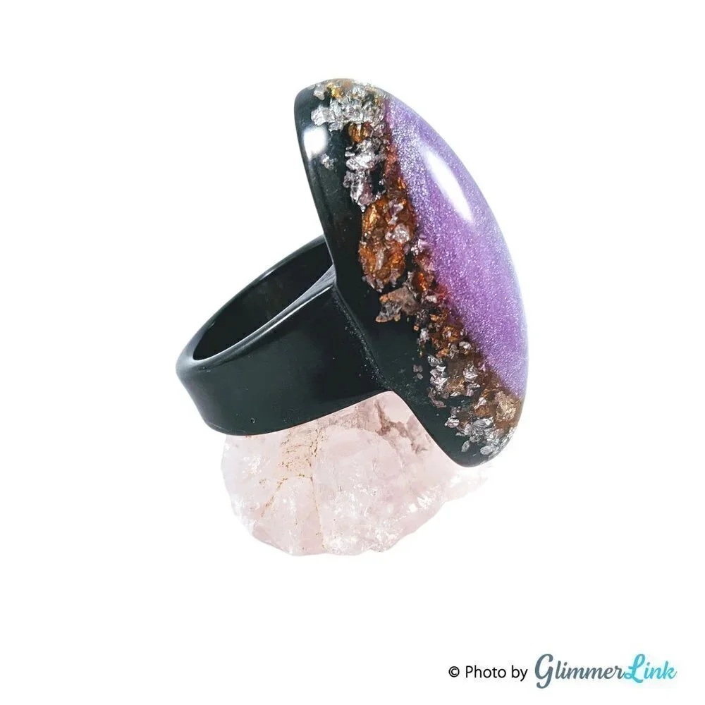 Vintage Resin Purple & Black Glittery Oval Statement Ring